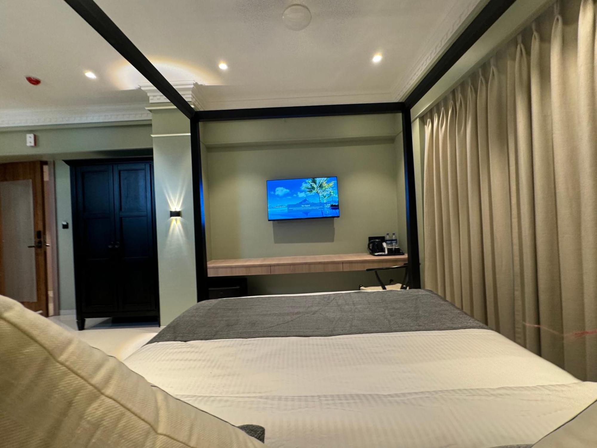 Hotel Mumbai House, Valnai Malad — Photos 1